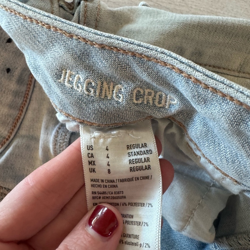American Eagle - Jegging Crop, size 4 Stylish Light Blue Women's Jeans - Picture 5 of 10